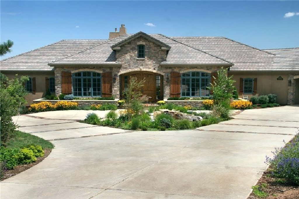 semi-circle-driveway-landscape-ideas-drive-front-yard_design-and-decor